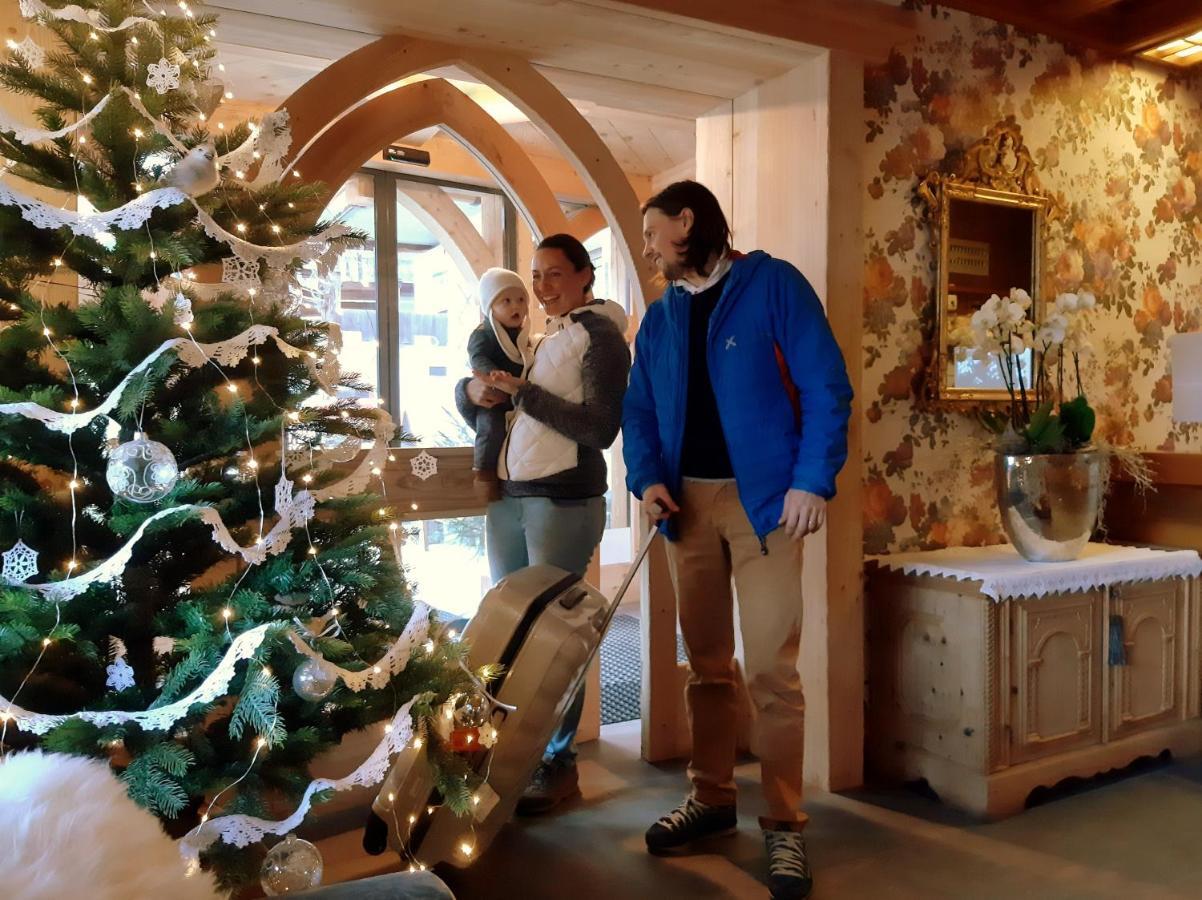 Alpenhotel La Montanara 로카 피에토레 외부 사진